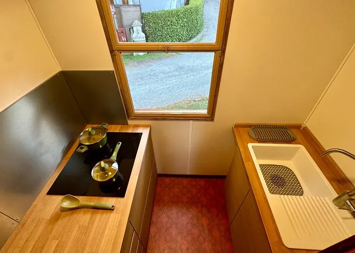 Кемпинг View *